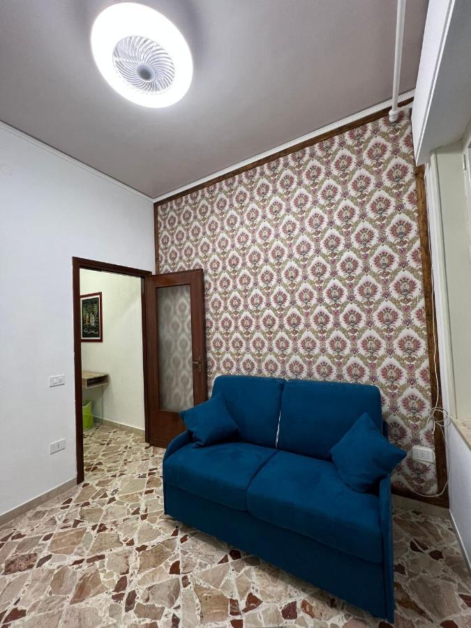 A Due Passi Dal Centro Villa Marsala Buitenkant foto